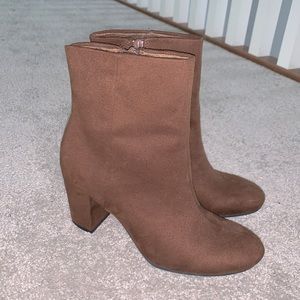Brown Heeled Boots Size 7.5